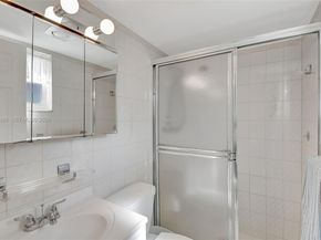 415 NE 2nd St 201, Hallandale Beach FL 33009