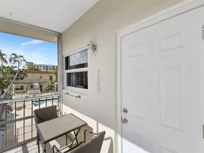 415 NE 2nd St 201, Hallandale Beach FL 33009