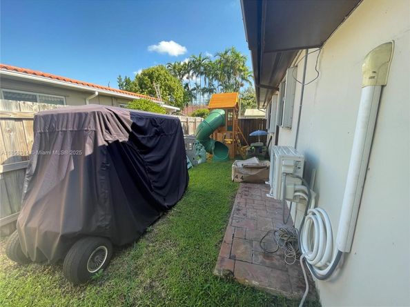 801 Oriole Ave, Miami Springs FL 33166