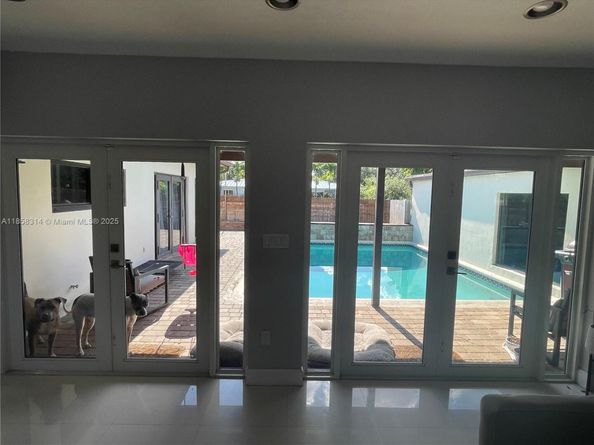801 Oriole Ave, Miami Springs FL 33166