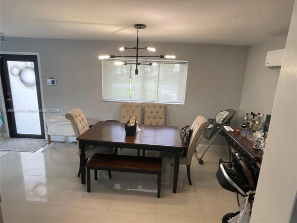801 Oriole Ave, Miami Springs FL 33166
