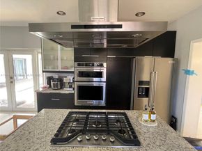 801 Oriole Ave, Miami Springs FL 33166