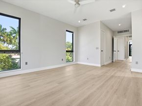 1637 Monroe St, Hollywood FL 33020