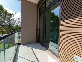 1637 Monroe St, Hollywood FL 33020