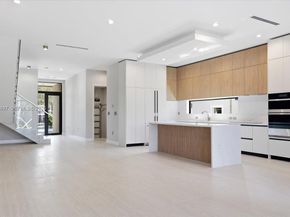 1637 Monroe St, Hollywood FL 33020