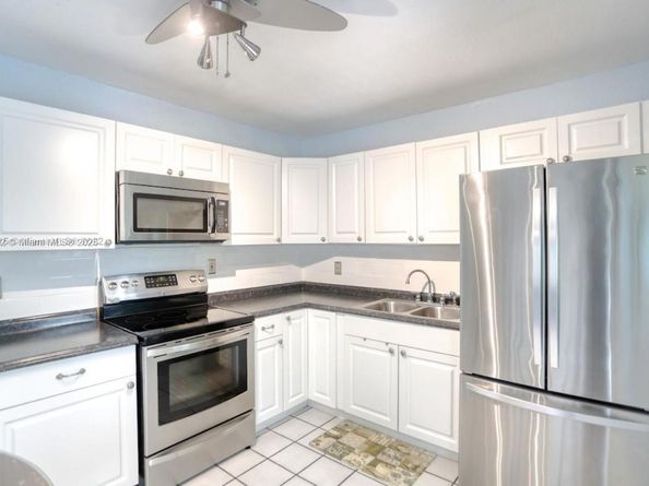 6270 SW 18th Ct, North Lauderdale FL 33068