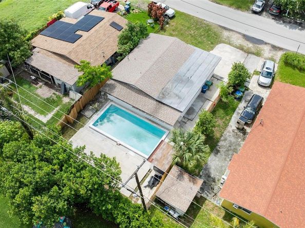 1431 NE 117TH St, Miami FL 33161