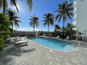 335 Ocean Dr 214, Miami Beach FL 33139