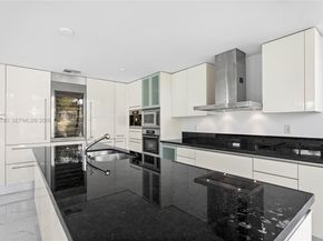 2950 NE 188th St 349, Aventura FL 33180