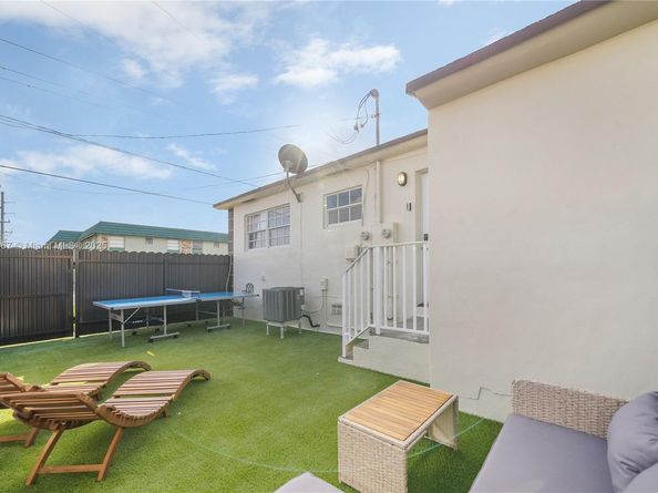 4421 NW 9th St, Miami FL 33126