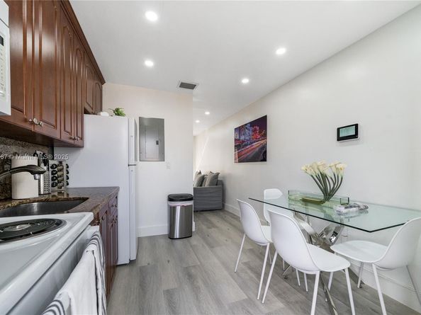 4421 NW 9th St, Miami FL 33126