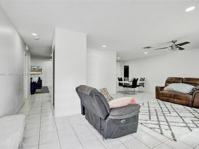 9607 NW 81st St, Tamarac FL 33321