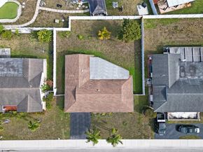 9607 NW 81st St, Tamarac FL 33321