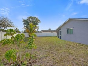 9607 NW 81st St, Tamarac FL 33321