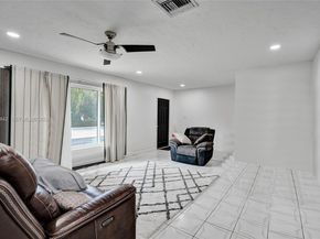 9607 NW 81st St, Tamarac FL 33321