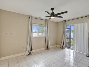 9607 NW 81st St, Tamarac FL 33321