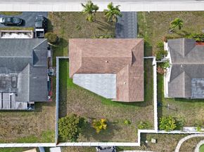 9607 NW 81st St, Tamarac FL 33321