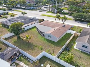 9607 NW 81st St, Tamarac FL 33321