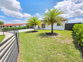 19631 NW 45th Ave, Miami Gardens FL 33055