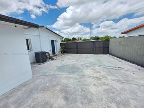 19631 NW 45th Ave, Miami Gardens FL 33055