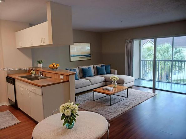 Undisclosed Address #A12002460, Hollywood FL 33021