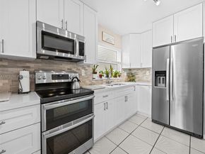 1214 NW 126th Ave, Sunrise FL 33323