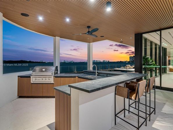 11400 N Bayshore Dr, North Miami FL 33181