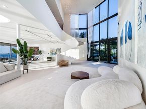 11400 N Bayshore Dr, North Miami FL 33181