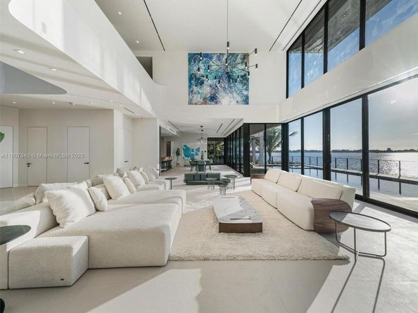 11400 N Bayshore Dr, North Miami FL 33181