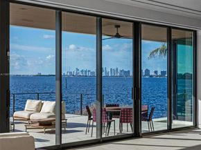 11400 N Bayshore Dr, North Miami FL 33181