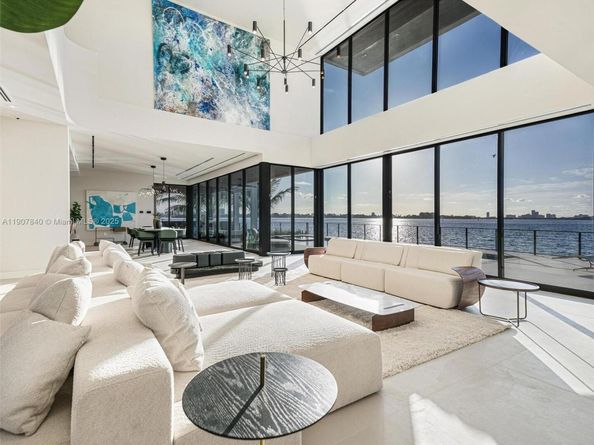 11400 N Bayshore Dr, North Miami FL 33181