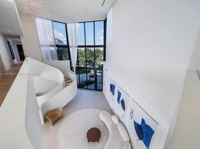 11400 N Bayshore Dr, North Miami FL 33181