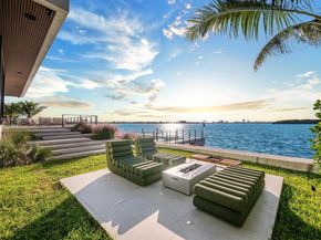 11400 N Bayshore Dr, North Miami FL 33181