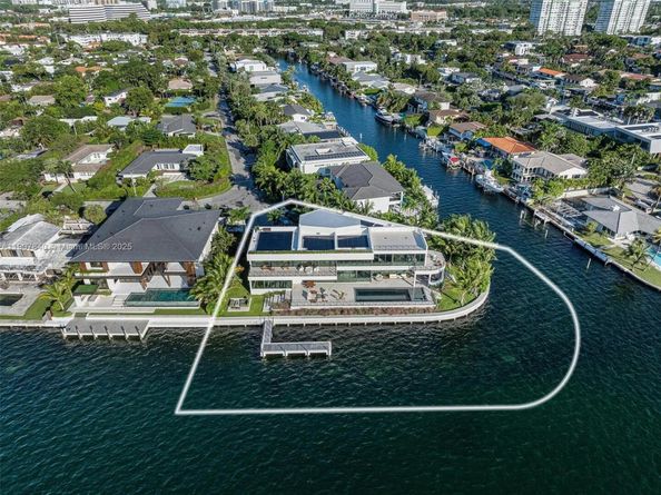 11400 N Bayshore Dr, North Miami FL 33181