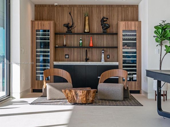 11400 N Bayshore Dr, North Miami FL 33181