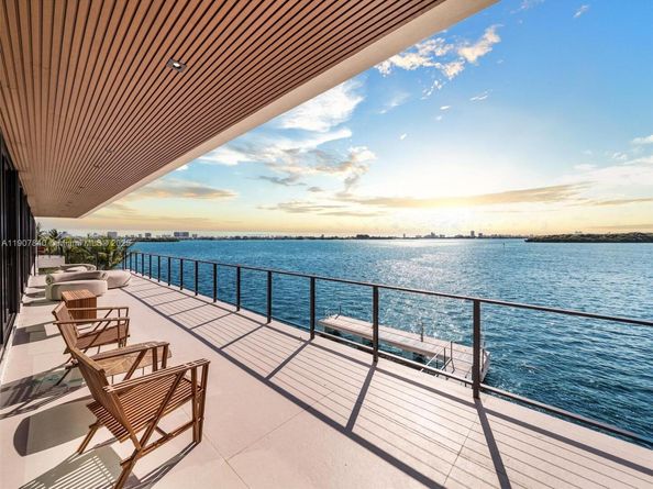 11400 N Bayshore Dr, North Miami FL 33181