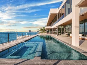 11400 N Bayshore Dr, North Miami FL 33181