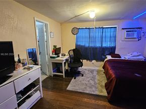 2114 NW 5th St, Pompano Beach FL 33069