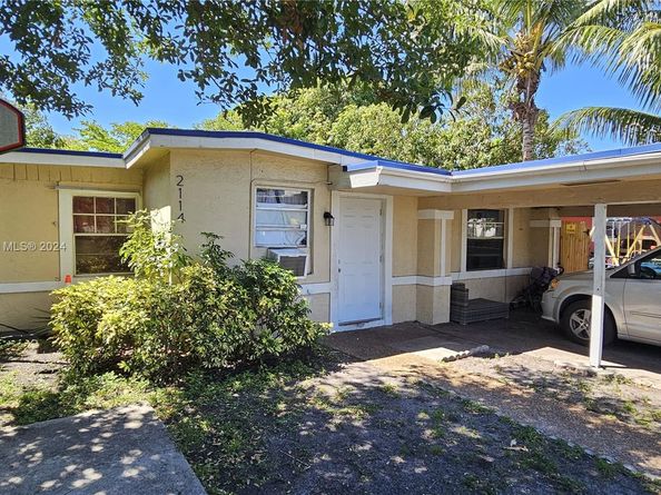 2114 NW 5th St, Pompano Beach FL 33069