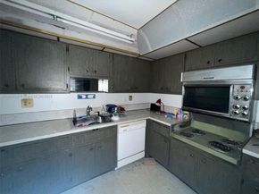 1470 NE 125th Ter 810, North Miami FL 33161