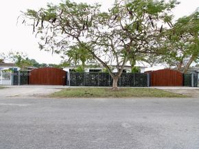 15300 SW 299th St, Homestead FL 33033