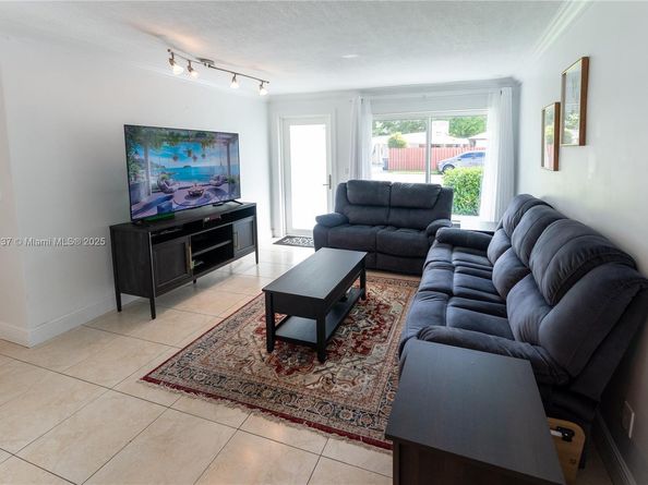 3036 N 58th Ave, Hollywood FL 33021