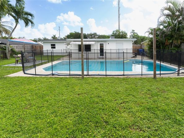3036 N 58th Ave, Hollywood FL 33021