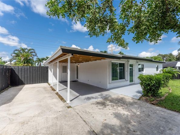 3036 N 58th Ave, Hollywood FL 33021