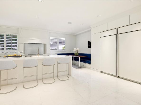 1000 Venetian Way TH101, Miami FL 33139