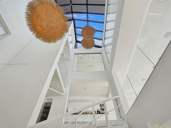 1000 Venetian Way TH101, Miami FL 33139