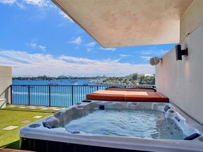 1000 Venetian Way TH101, Miami FL 33139