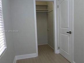 75 SW 32nd Ct Rd, Miami FL 33135