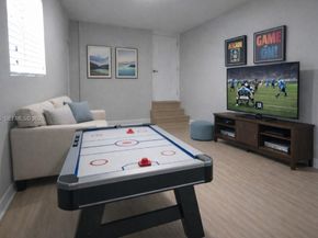 75 SW 32nd Ct Rd, Miami FL 33135