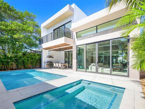 290 NW 48th St, Miami FL 33127